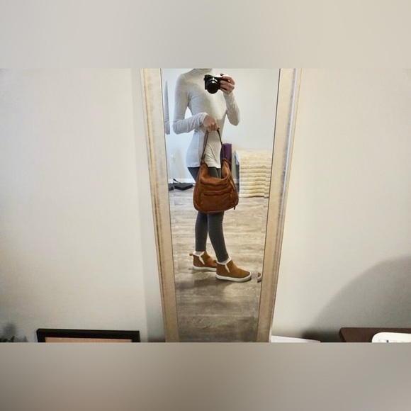 Real Italian Leather Medium Brown Hobo Bag - Picture 3 of 5